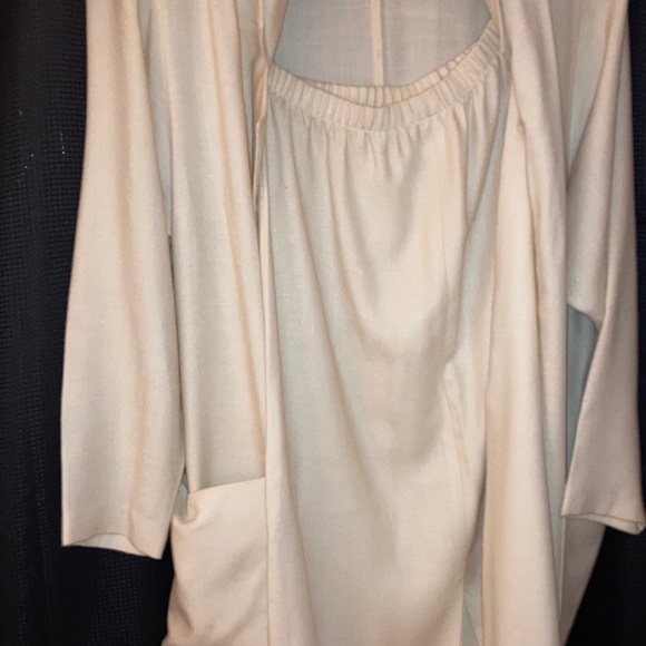 2-Piece Long Jacket With Spilt In Back Of Skirt - Picture 2 of 6